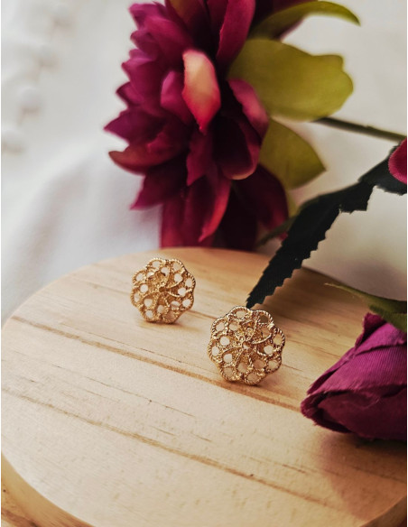 Victoria - boucle d'oreille florale