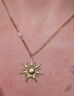Collier soleil & perle d’eau douce en acier inoxydable | NAPHEA