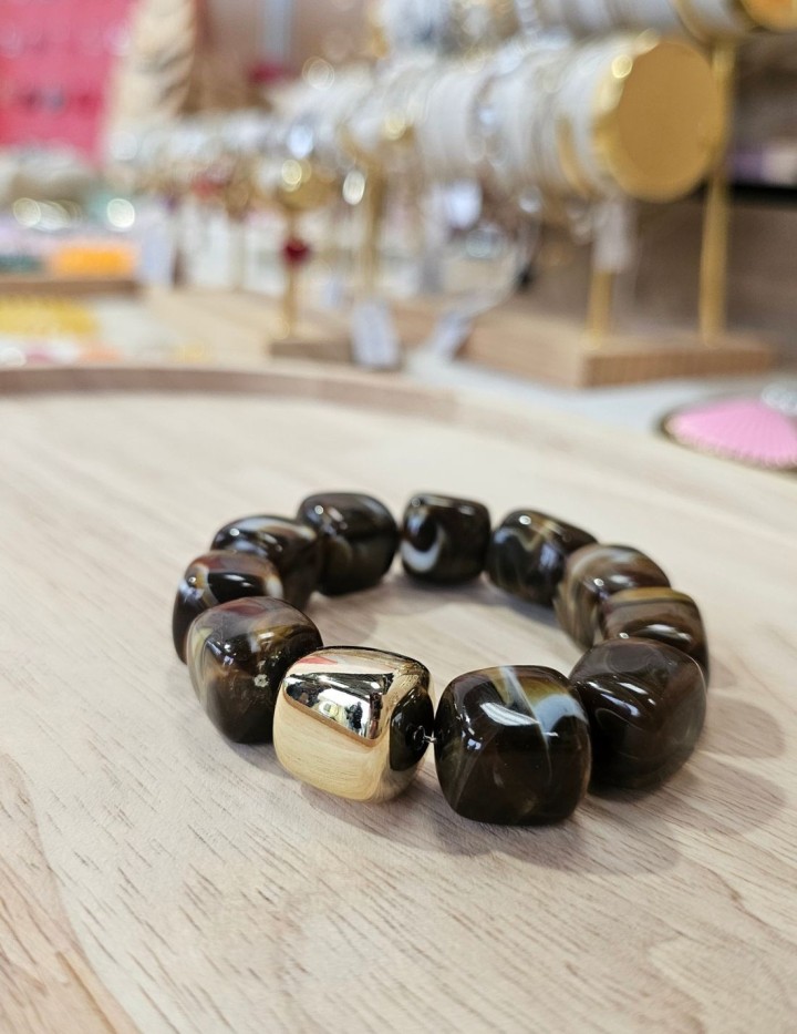 Bracelet Kiara en perles marbrées, détail doré | NAPHEA