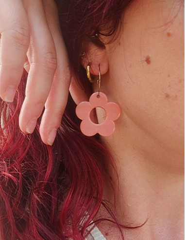 boucle d'oreille Fioraé - fleur résine
