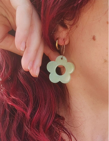 boucle d'oreille Fioraé - fleur résine